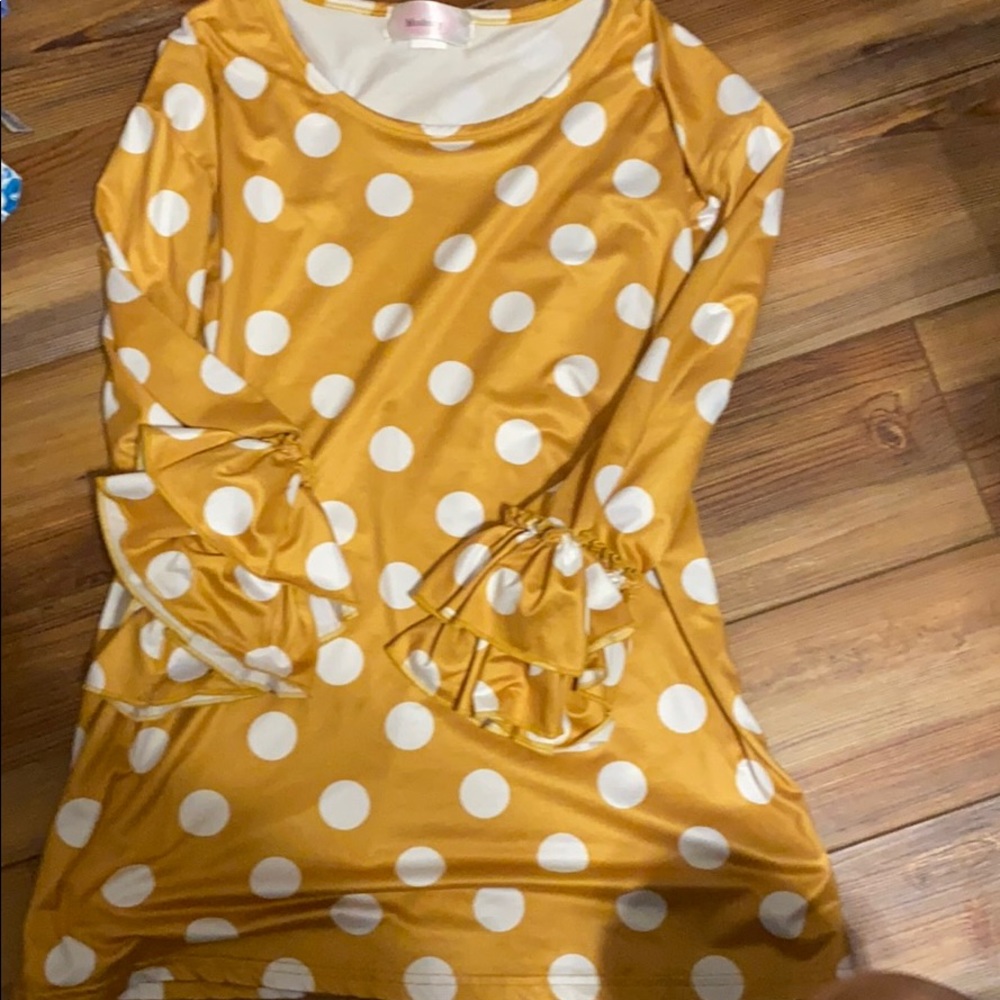 Mustard and white polka dot ruffle sleeve top